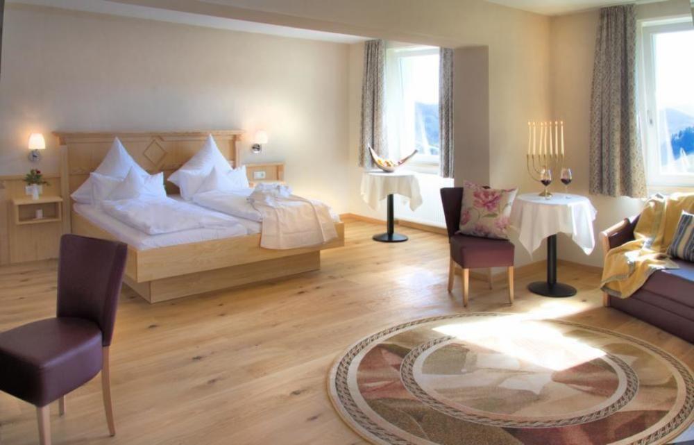 "Gutshof Lilienfein" - Medical Resort & Herbal Spa Im Suedschwarzwald ヴィーデン エクステリア 写真